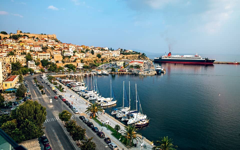 Tourist accommodation and leisure platform